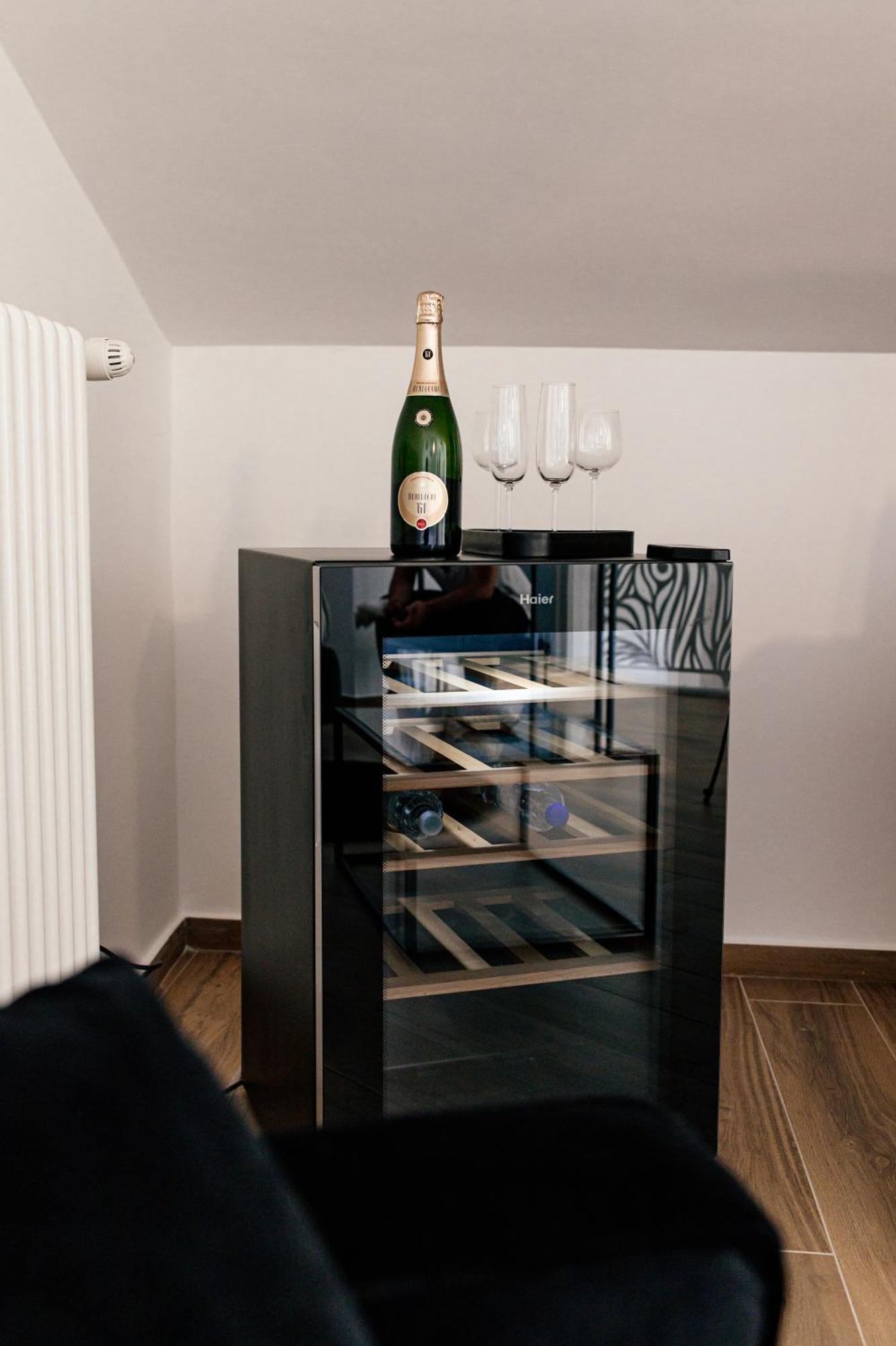 Bed And Breakfast Le Foglie Altamura Bagian luar foto
